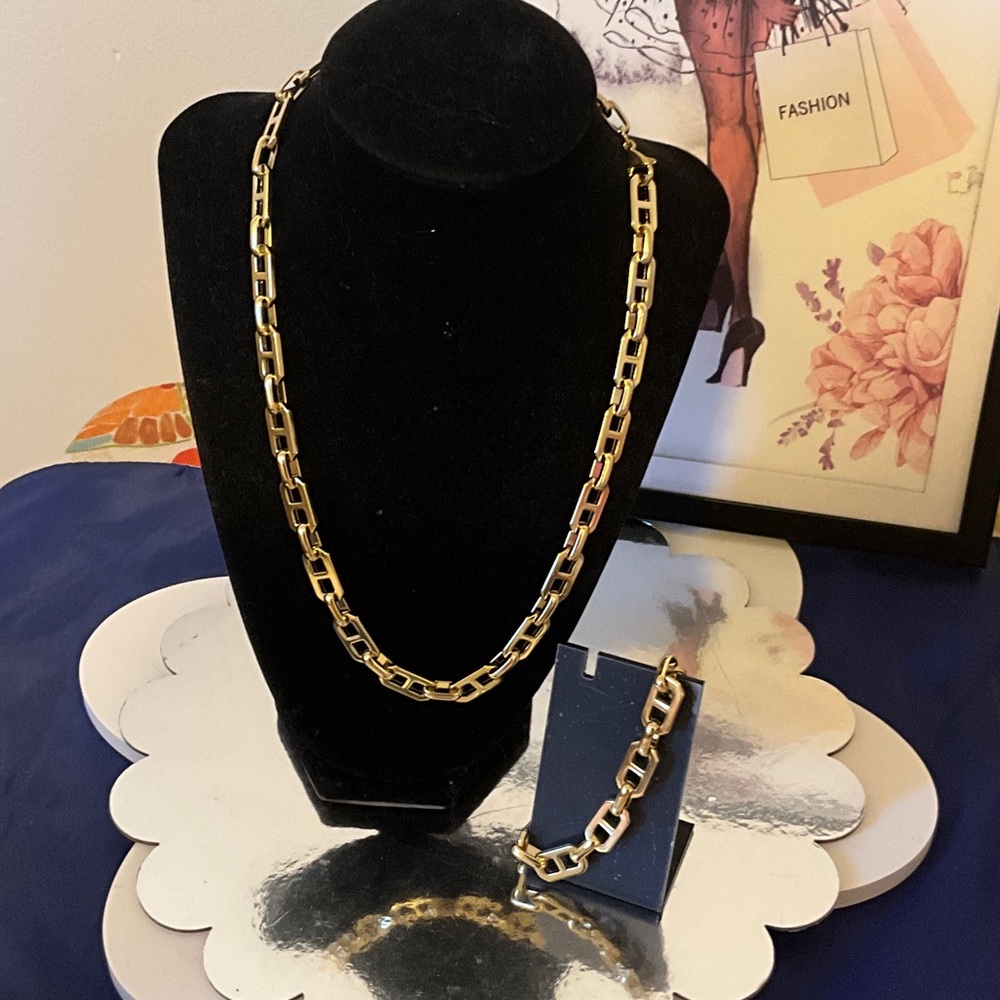 Gold Chain Necklace and Bracelet Set